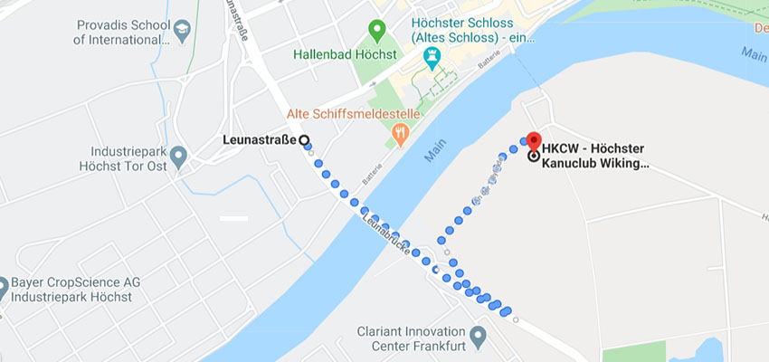 Fußweg über Leunabrücke