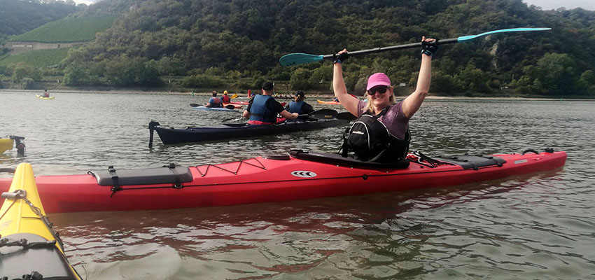 Wanderfahrt mit dem Kajak auf dem Rhein